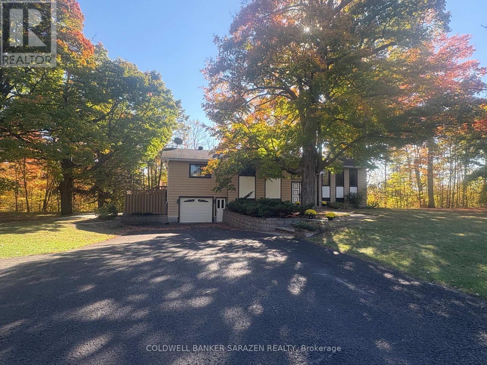 1273 Usborne St, McNab/Braeside, ON K0A 1G0