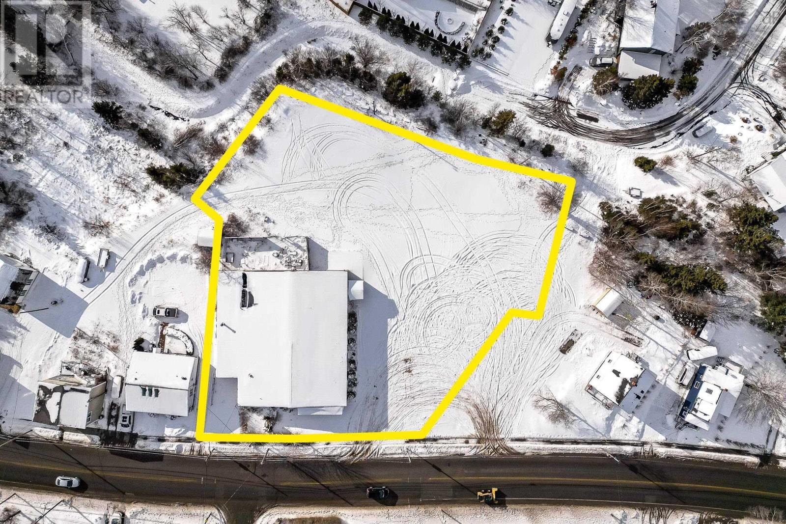 554 Alexandra St, Sydney, NS B1S 2G8