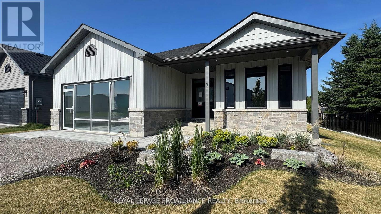 3 Clayton John Ave, Brighton, ON K0K 1H0