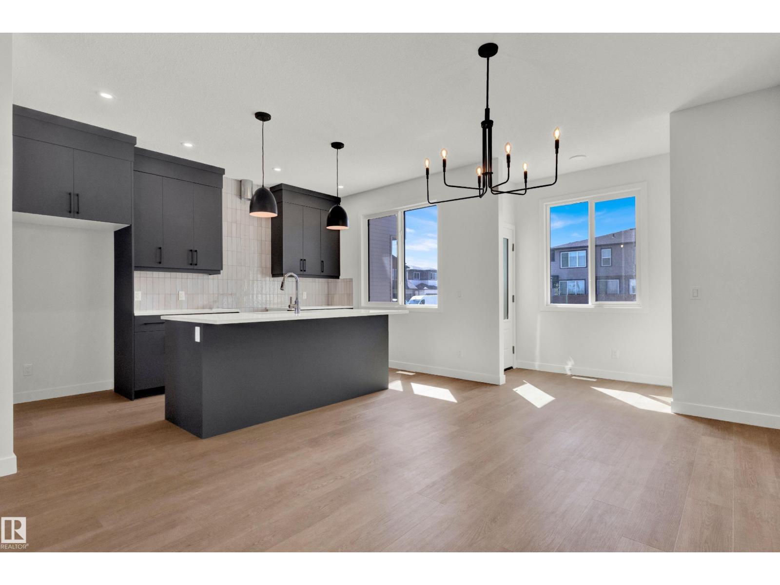 507 Paterson Way SW, Edmonton, AB T6W 5V2
