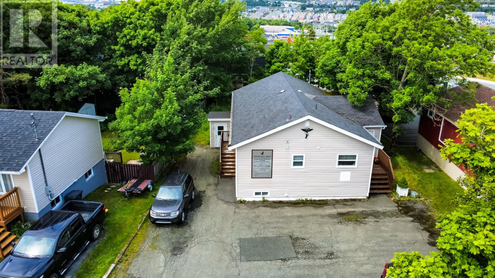 4 Edinburgh Dr, Mount Pearl, NL A1N 1E7