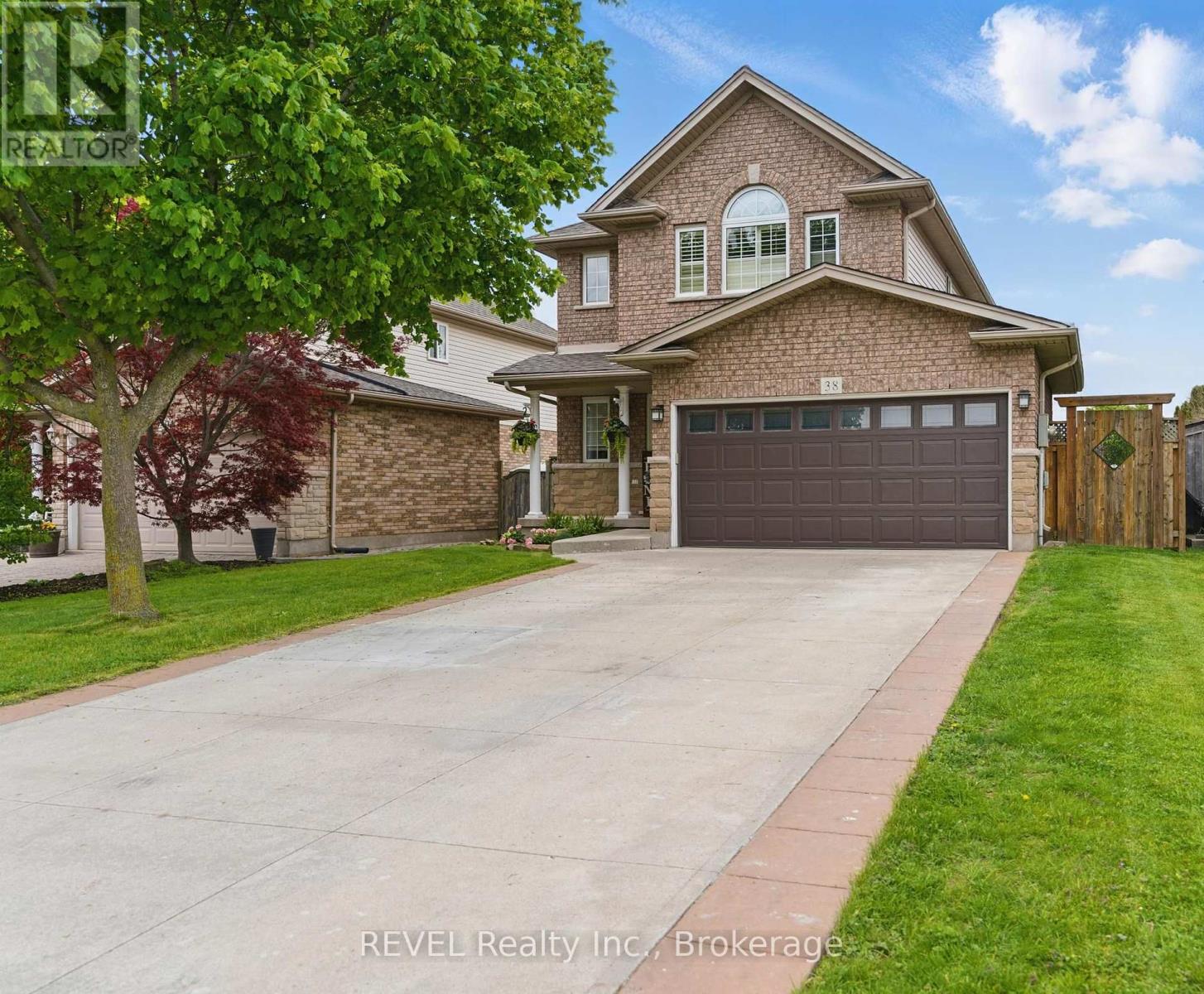 38 Udell Way, Grimsby, ON L3M 5L3
