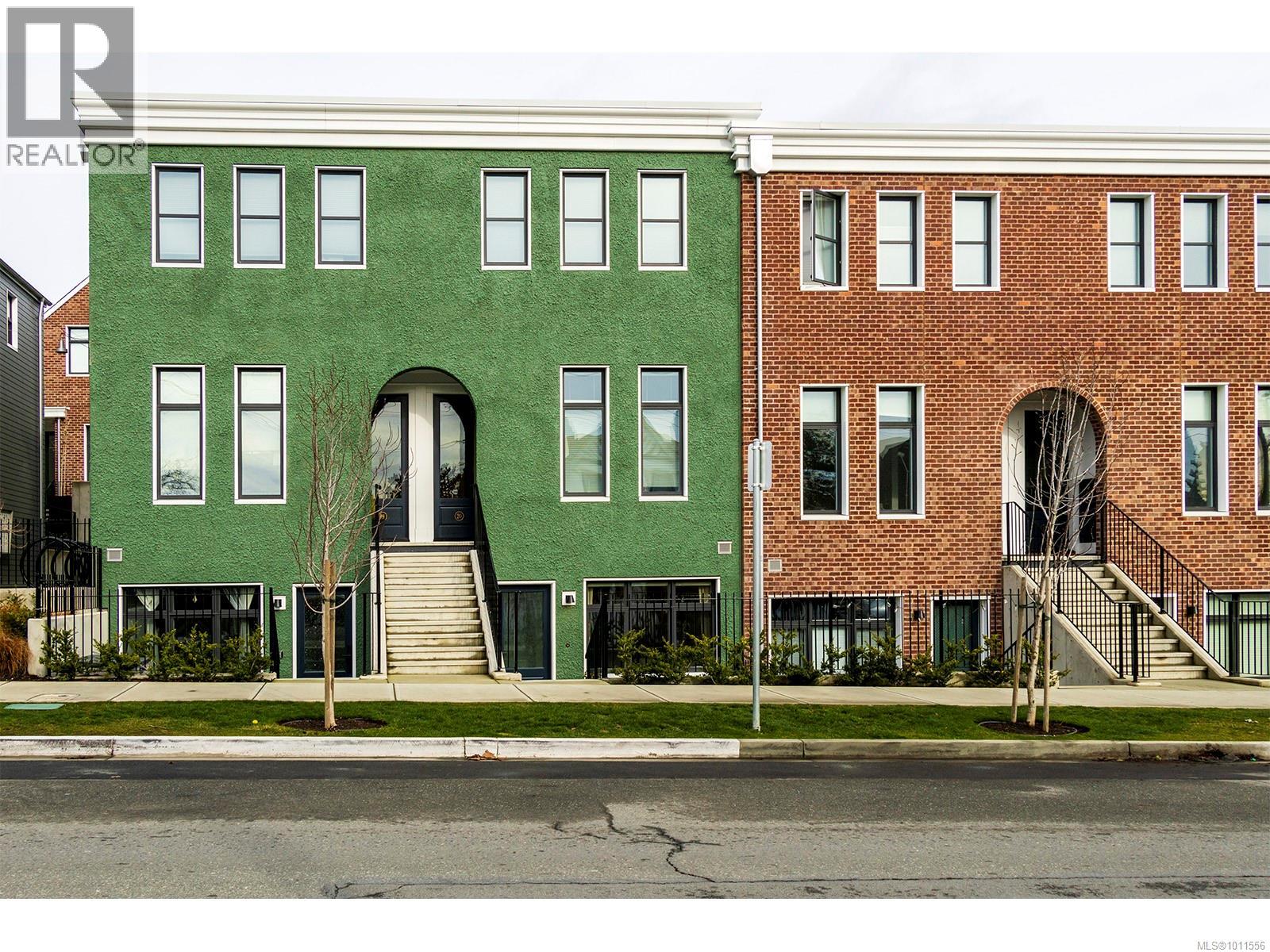 230 Wilson St Unit 5 St, Victoria, BC V9A 3G2
