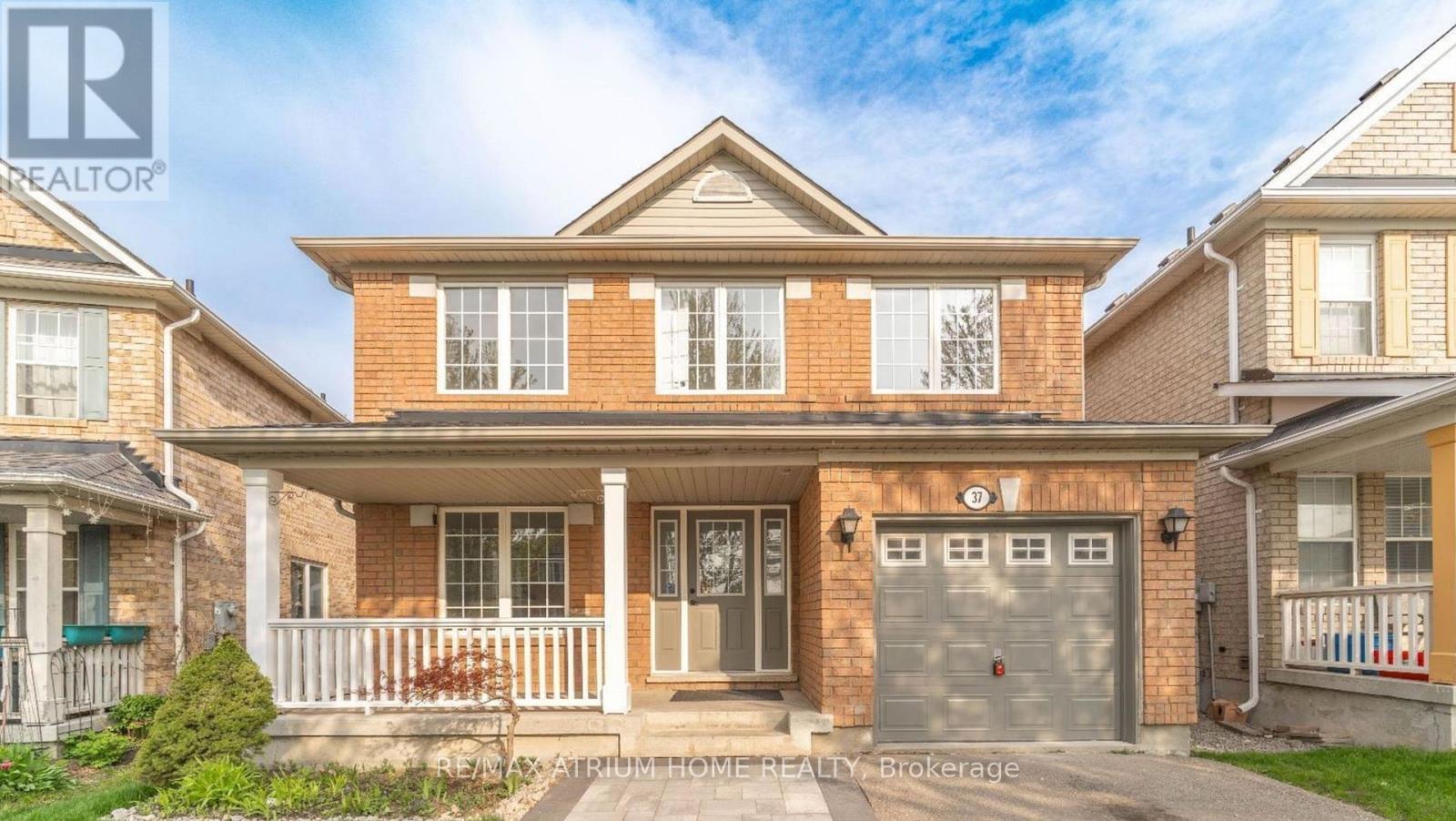 37 Landsdown Cres, Markham, ON L6E 1M6