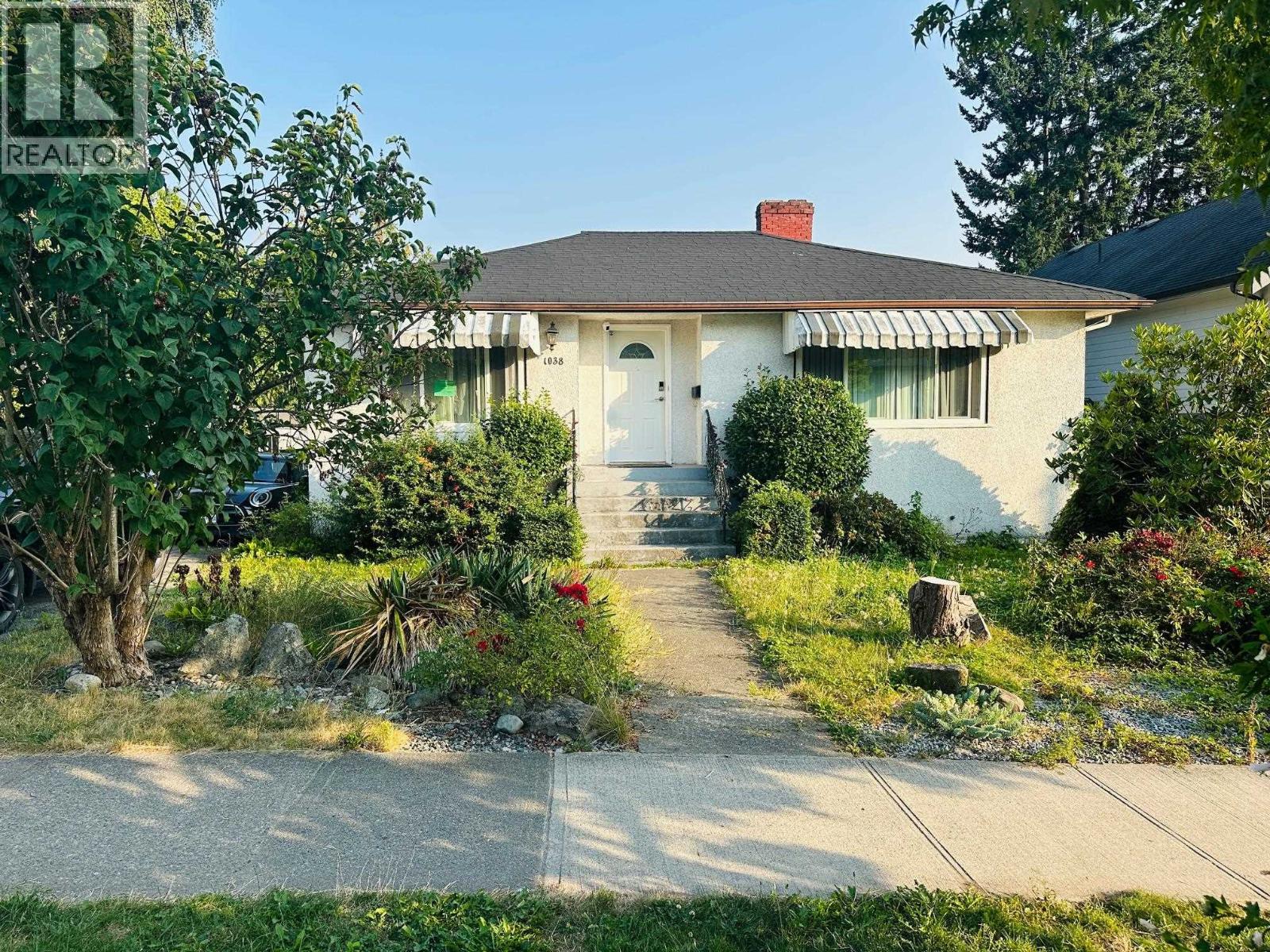 1038 Seventh Ave, New Westminster, BC V3M 2J5
