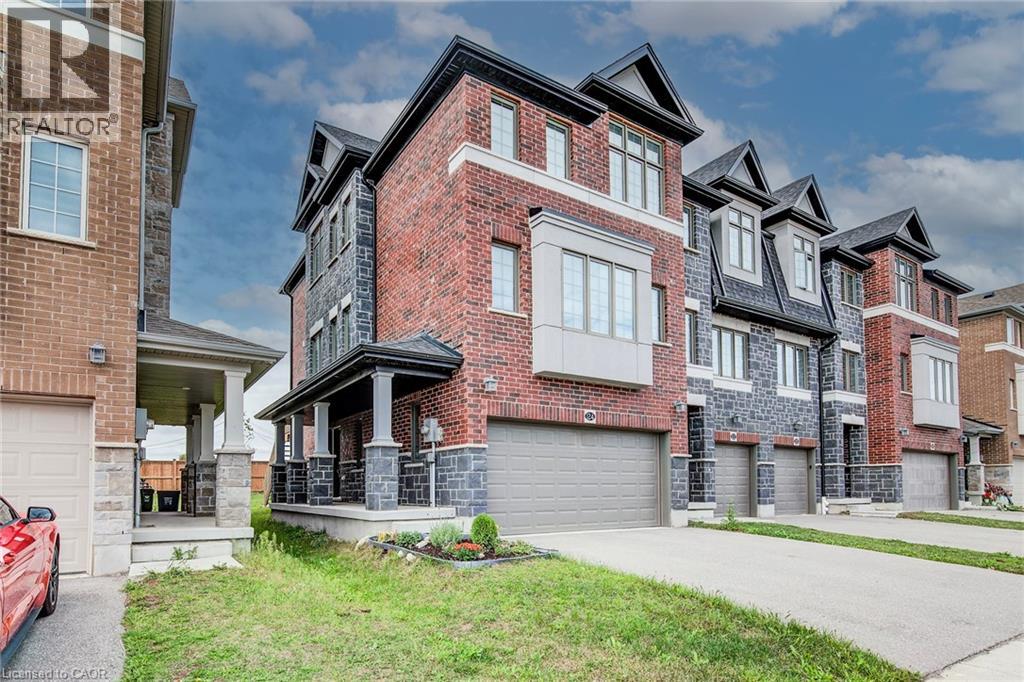 124 Ian Ormston Dr, Kitchener, ON N2P 2Y8