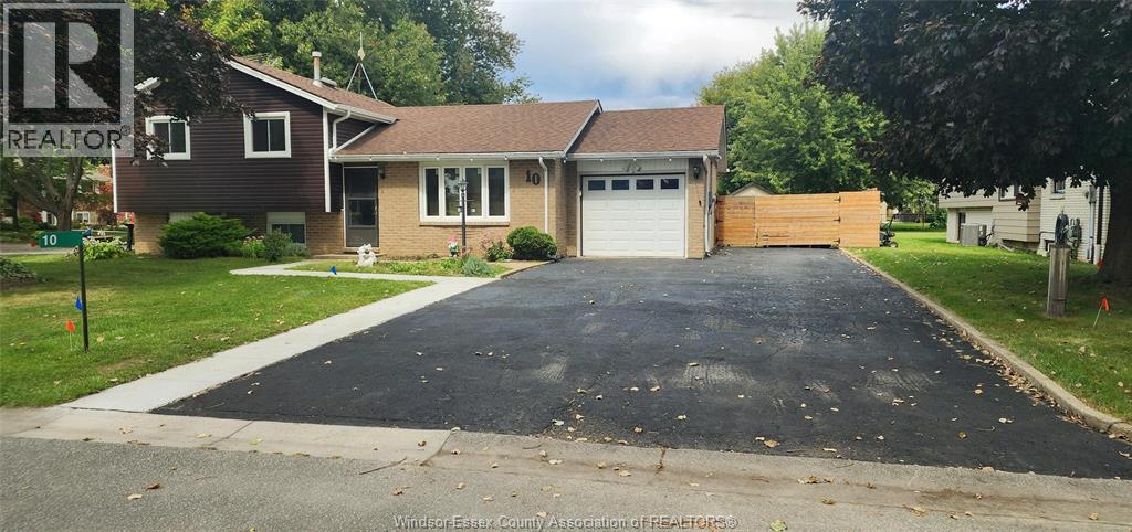 10 Durango, Amherstburg, ON N0R 1G0