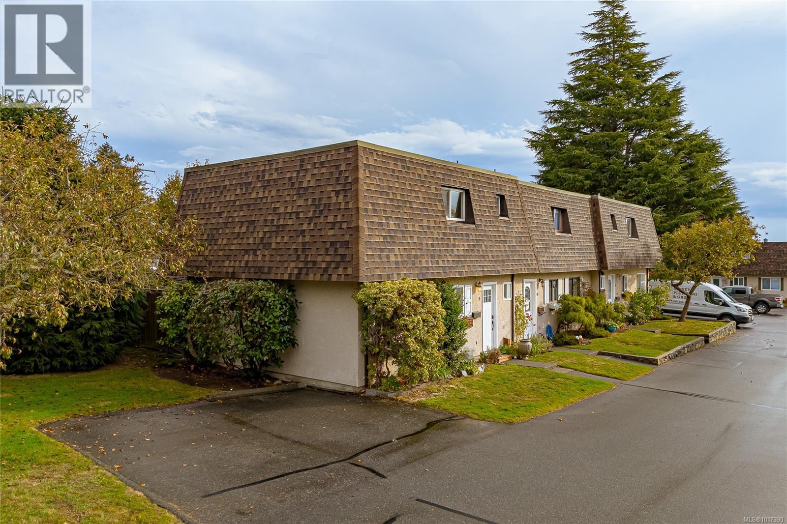 7675 E Saanich Rd Unit 9 Rd, Central Saanich, BC V8M 1L9