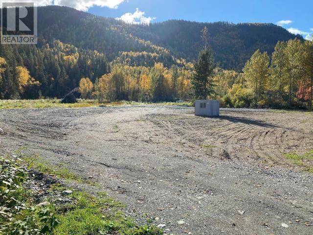 450 Dunn Lake Rd, Clearwater, BC V0E 1N0