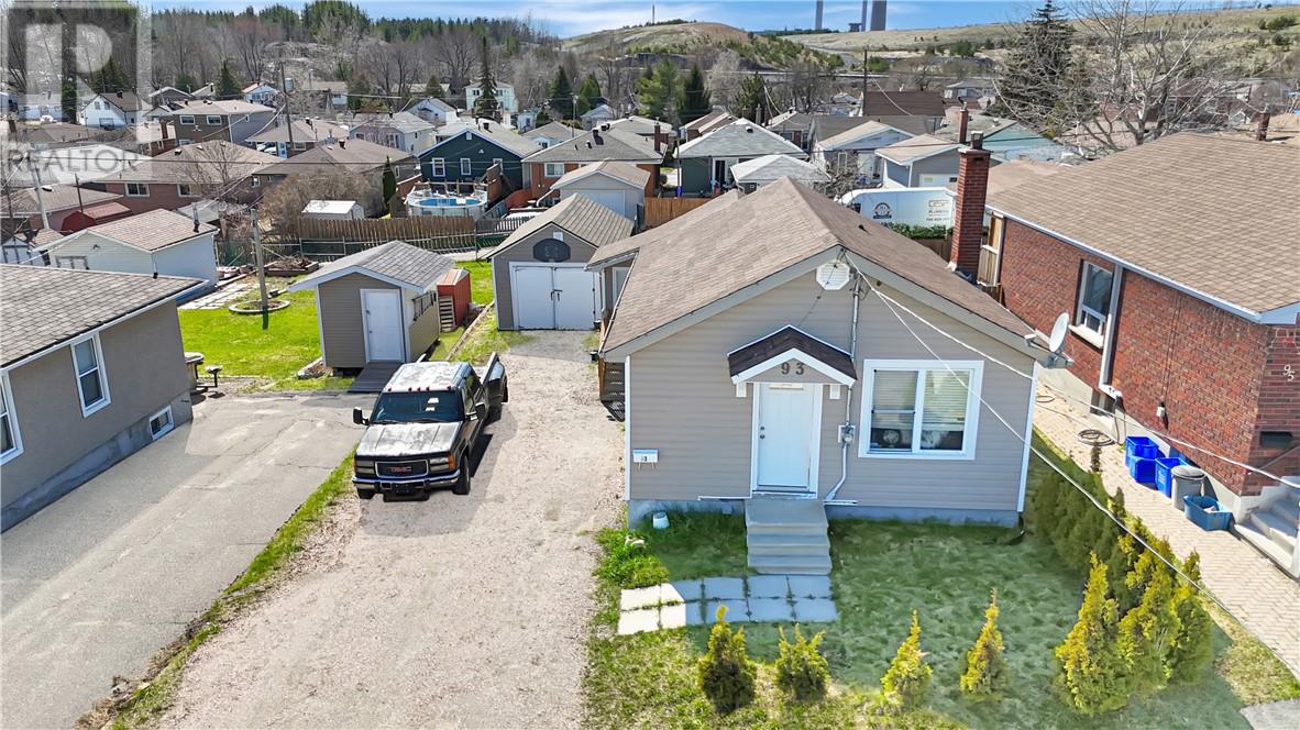 93 Logan Ave, Sudbury, ON P3C 3E3