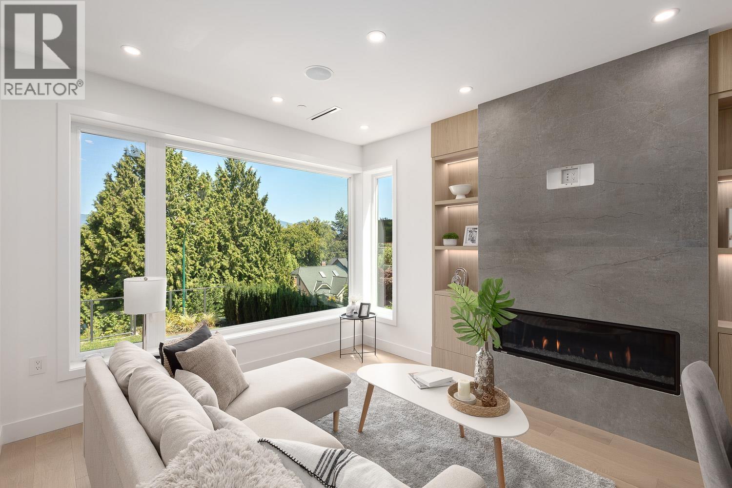 3536 W 14th Avenue Unit 1, Vancouver, BC V6R 2W4