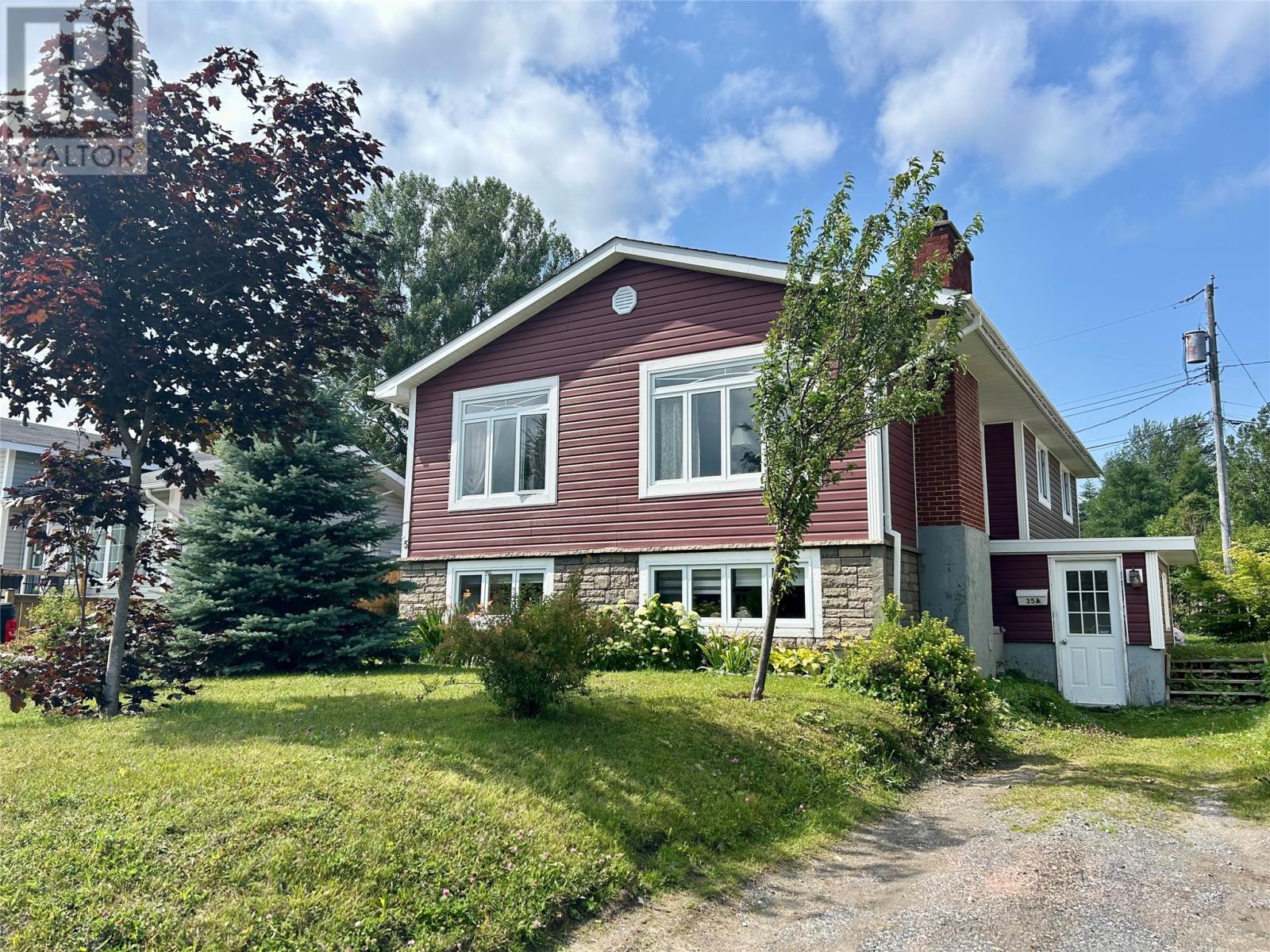 35 Kawaja Dr, Corner Brook, NL A2H 6R5