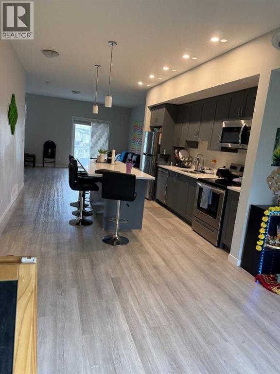 608 Copperstone Mnr SE, Calgary, AB T2Z 5G4