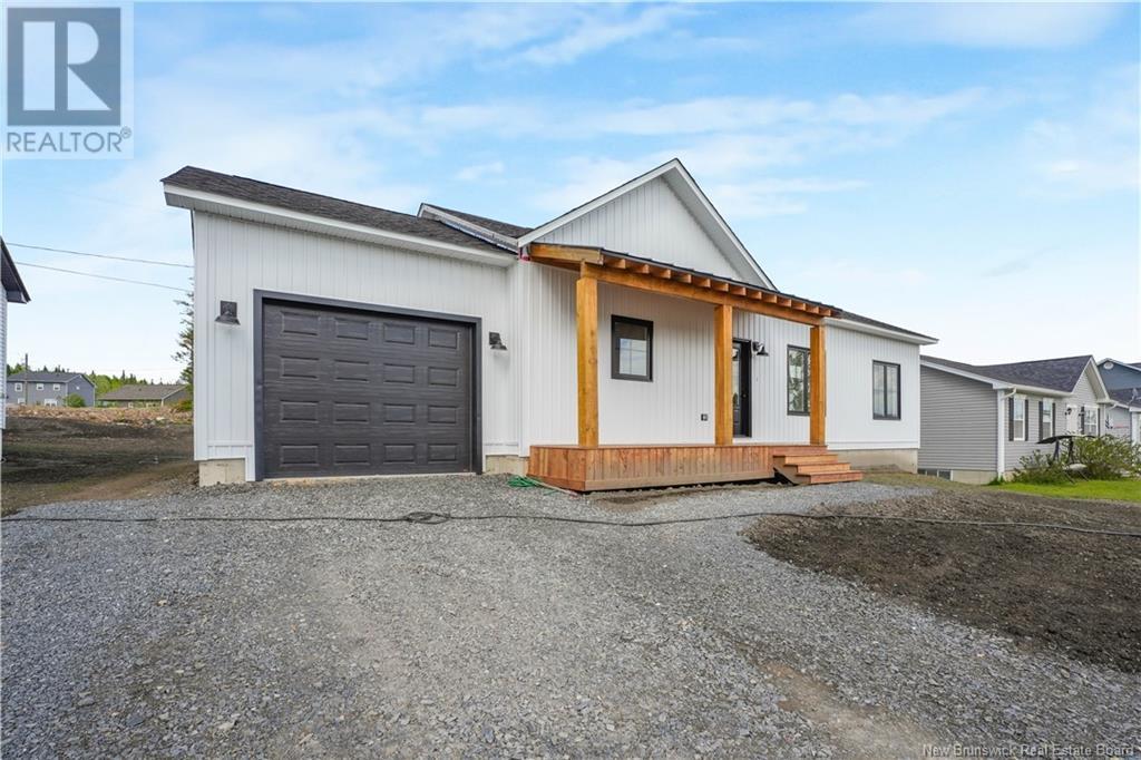 74 Glennorth St, Fredericton, NB E3G 0A6