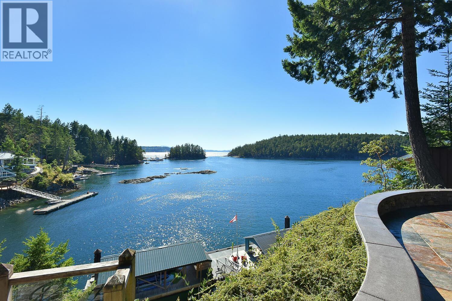 5386 Sans Souci Rd, Halfmoon Bay, BC V7Z 1B6