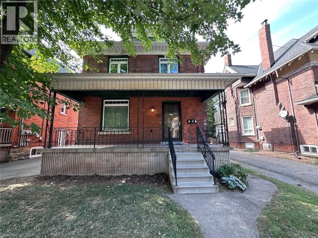 20 Holton Ave S, Hamilton, ON L8M 2L2
