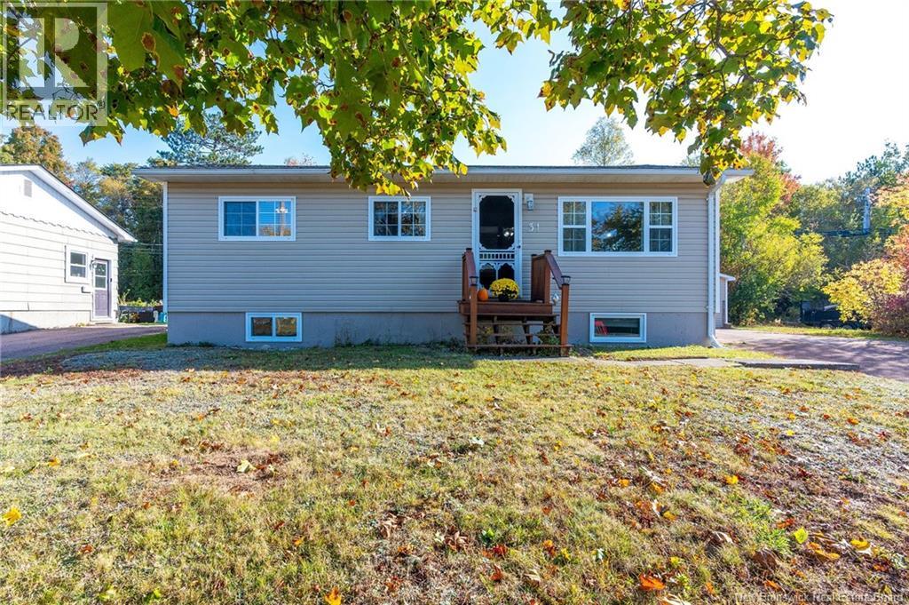 31 Lawson Ave, Riverview, NB E1B 3R1
