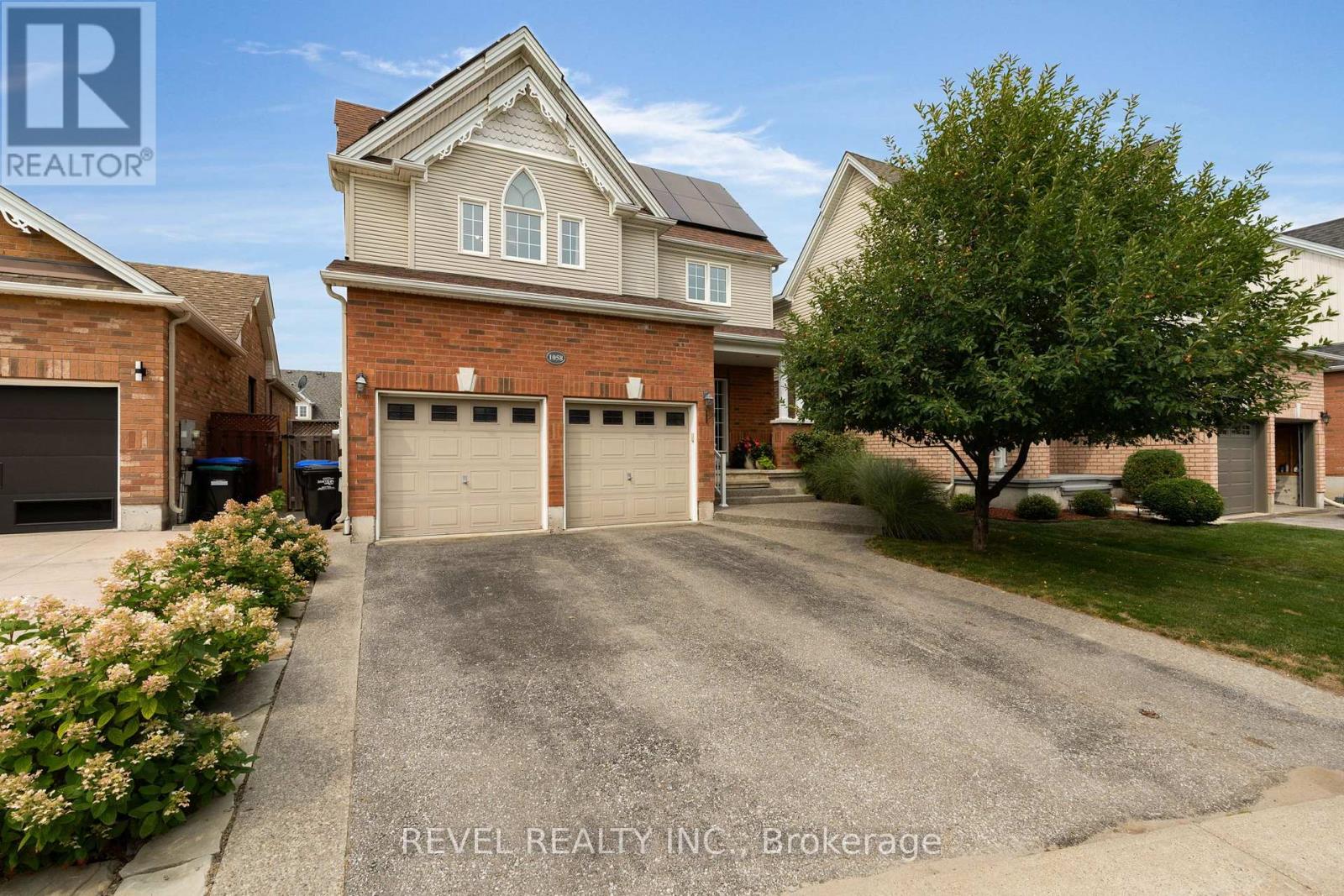 1058 Muriel St, Innisfil, ON L9S 4W7