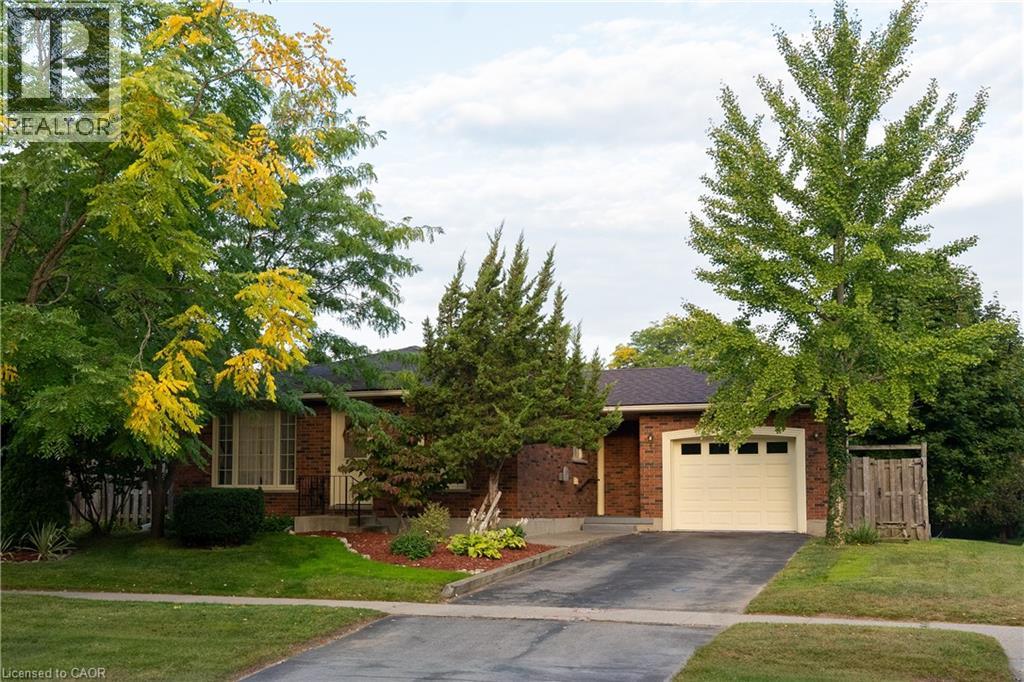 32 Donly Dr N, Norfolk County, ON N3Y 4Z8