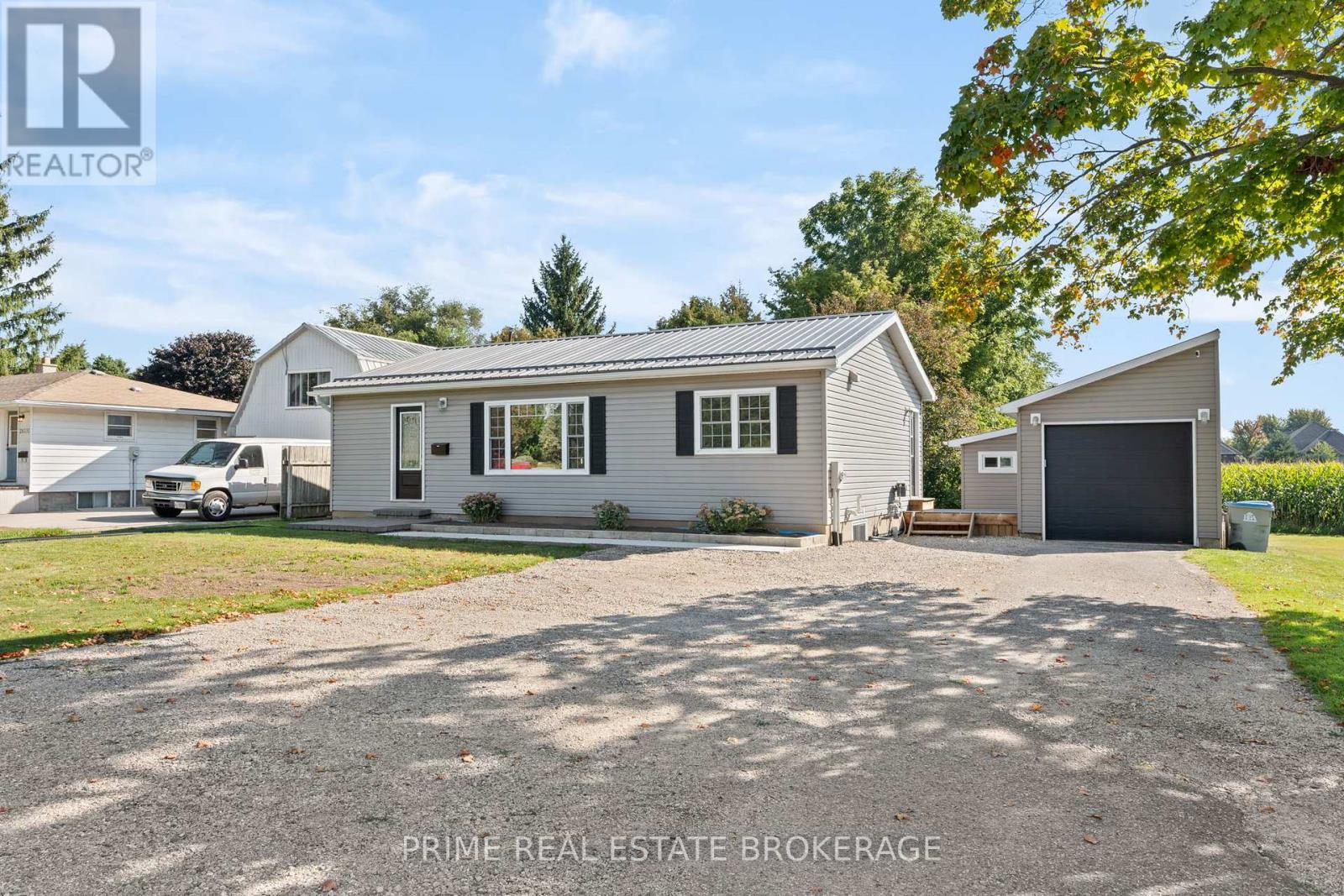 28346 Centre Rd, Strathroy-caradoc, ON N7G 3C4