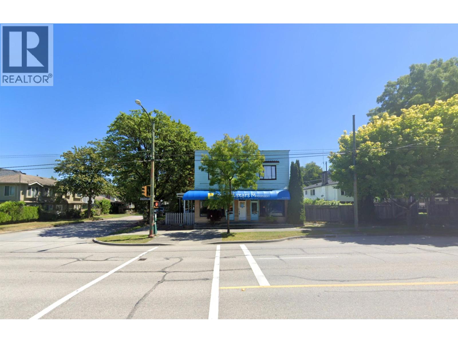 3606 Nanaimo St, Vancouver, BC V5N 5H1