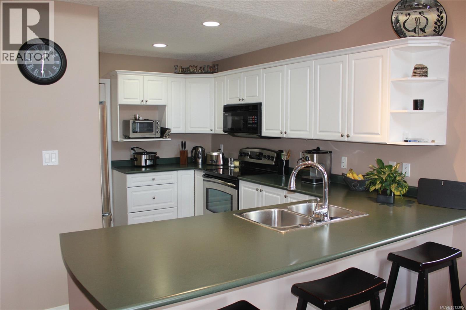 3168 Golab Pl, Duncan, BC V9L 5H2