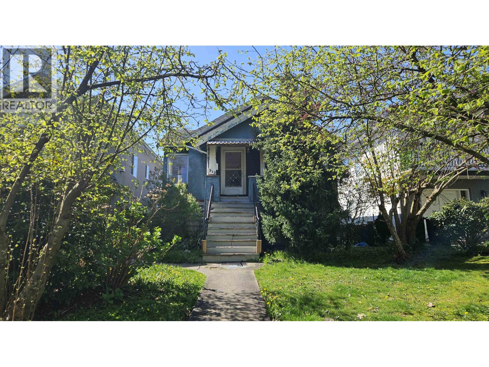 545 Skeena St, Vancouver, BC V5K 4P1