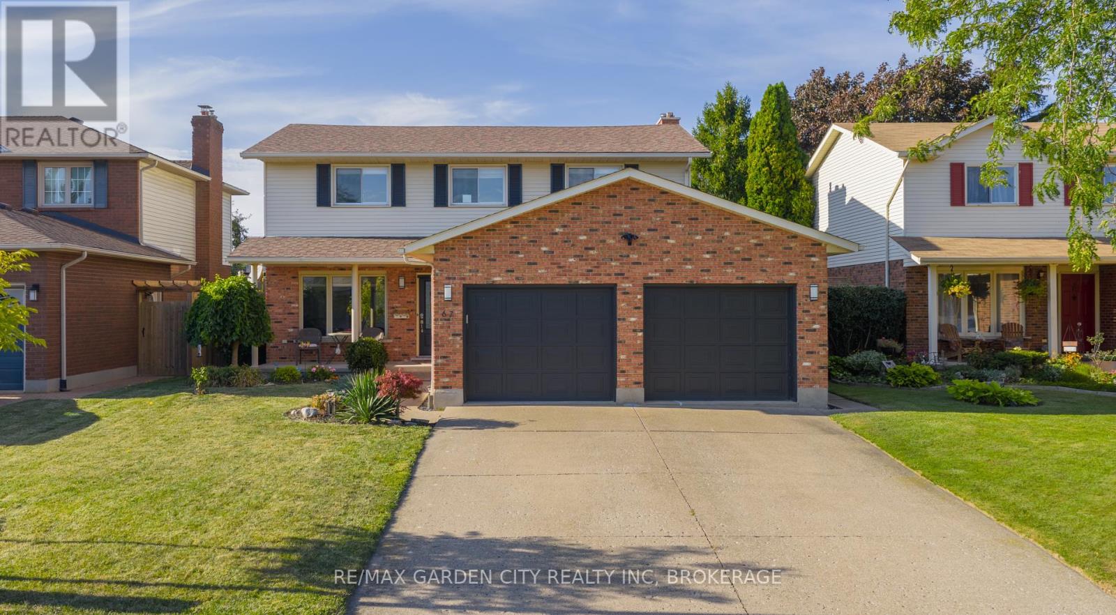 67 Chancery Cir, St. Catharines, ON L2M 7R3