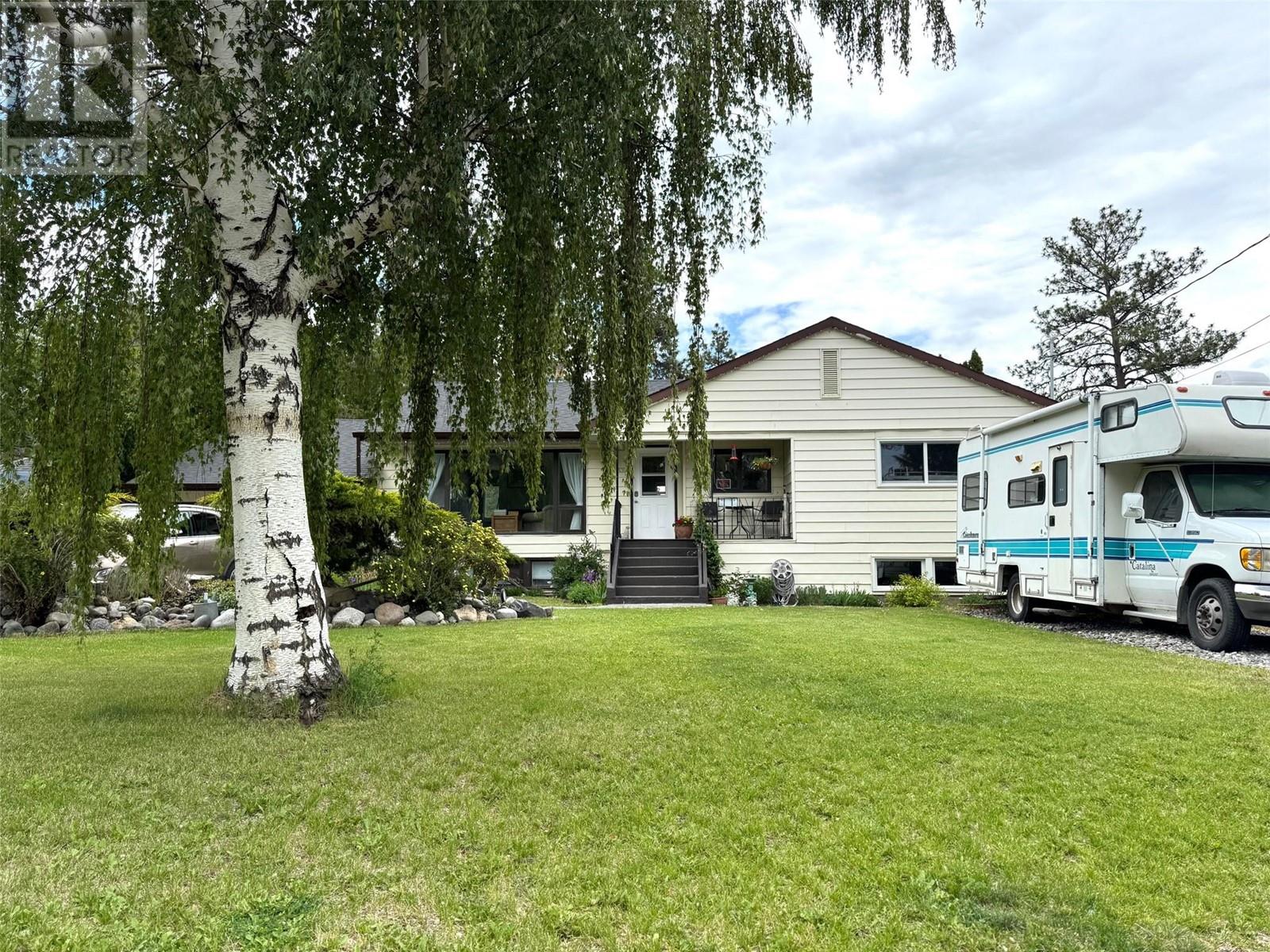 3314 Grimmet St, Merritt, BC V1K 1J1