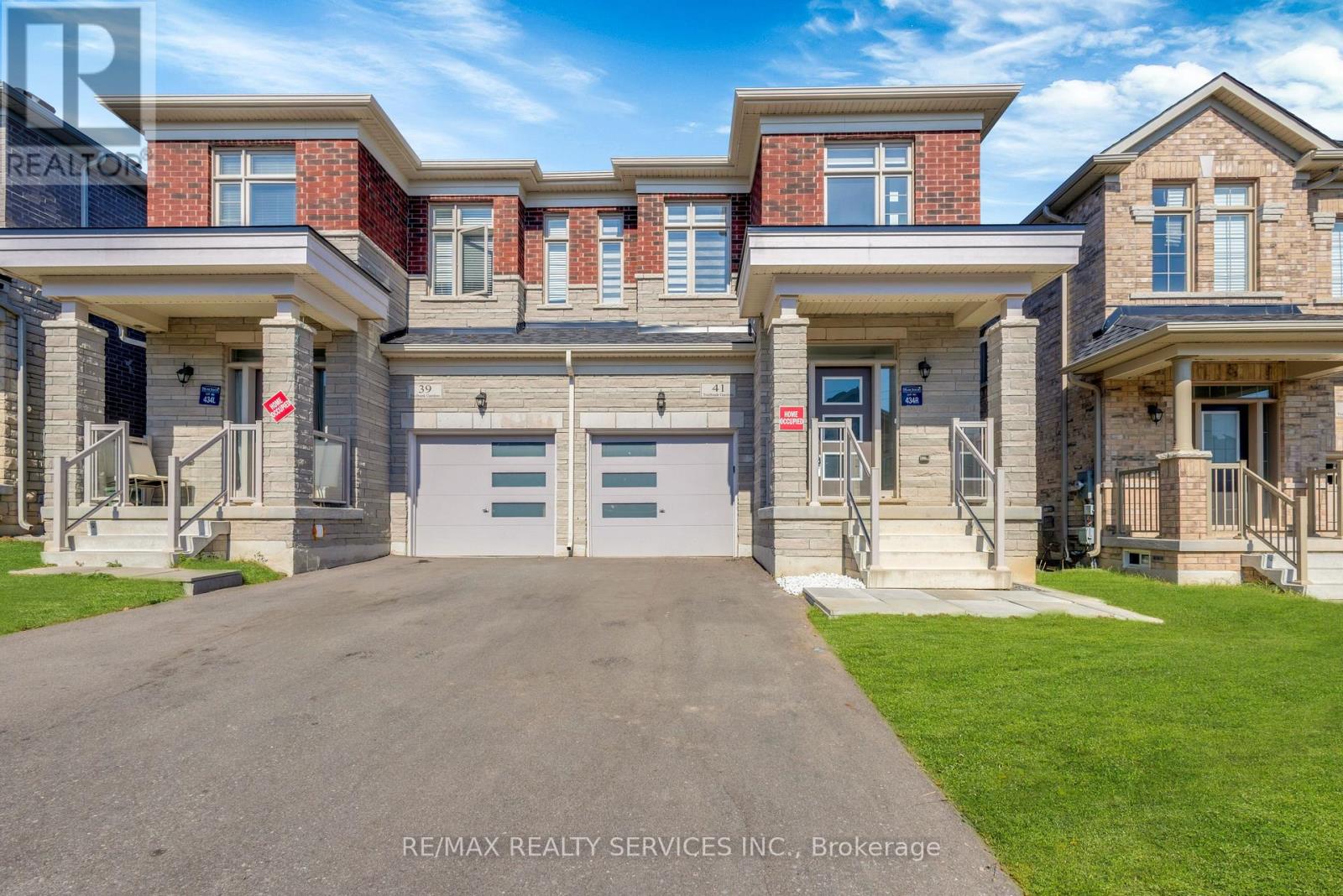 41 Trail Bank Gdns, Hamilton Waterdown, ON L8B 1Y5
