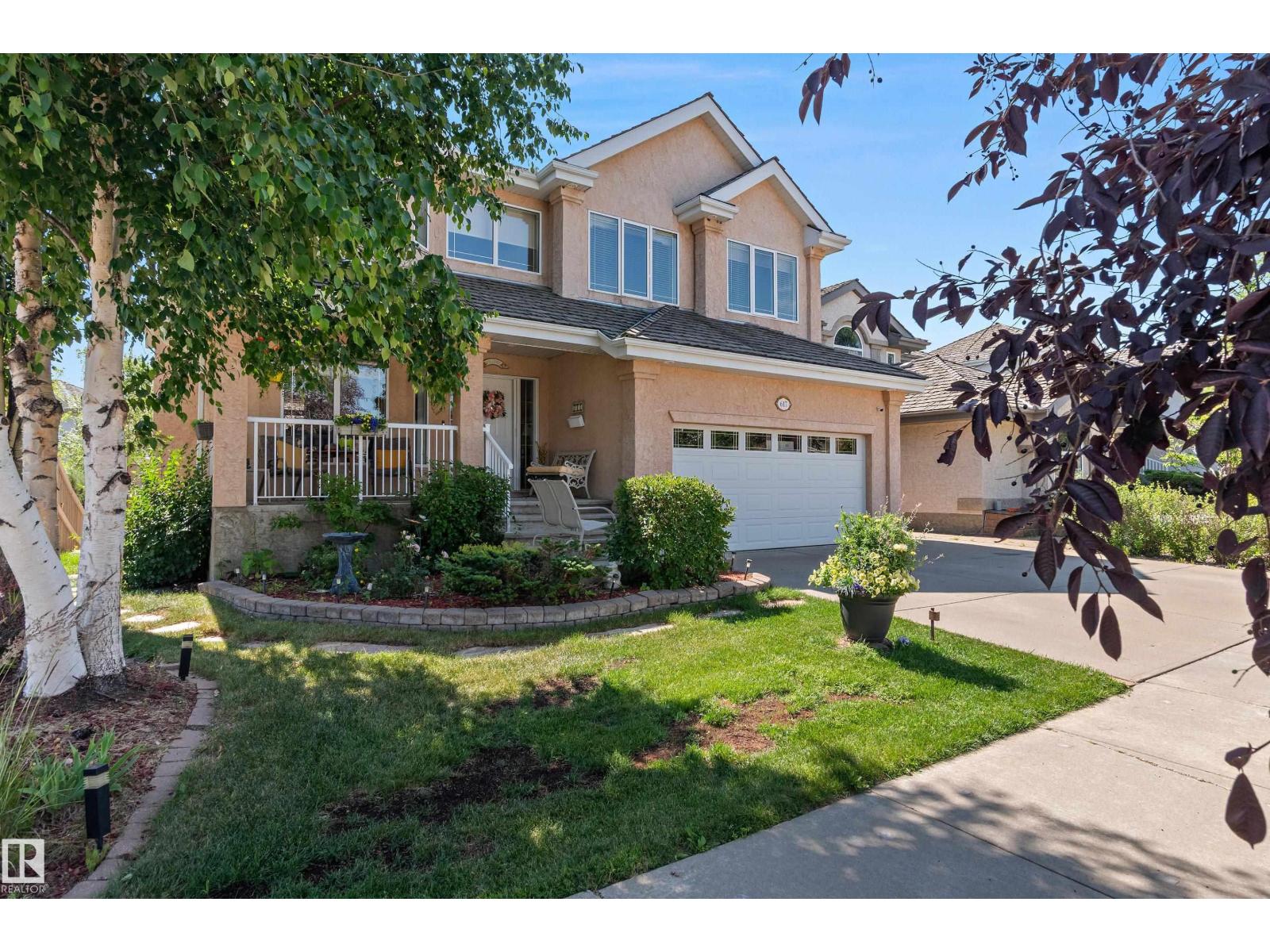 617 Dalhousie Cr NW, Edmonton, AB T6M 2T4