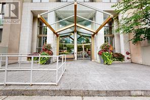 323 65 Scadding Ave, Toronto, ON M5A 4L1