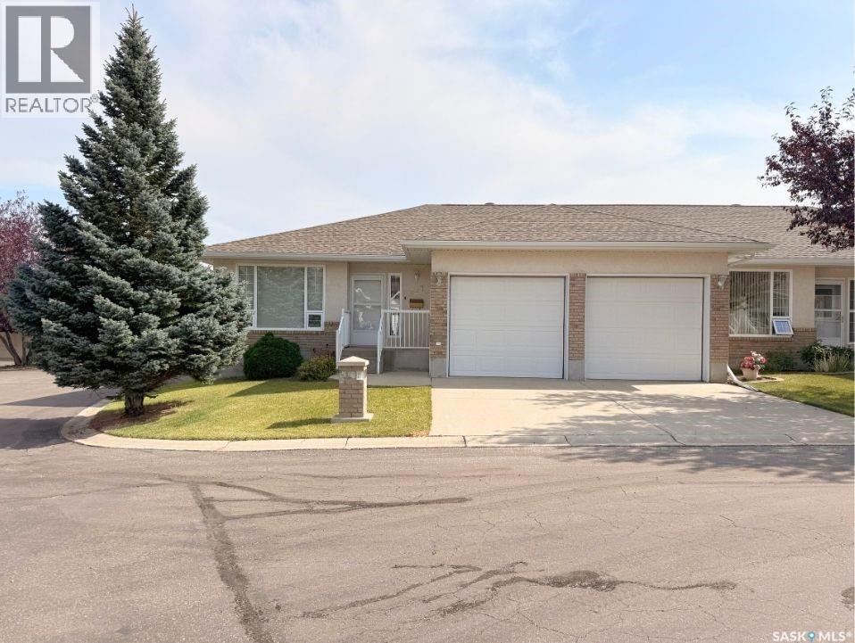 165 Robert Street W Unit 417, Swift Current, SK S9H 5E7