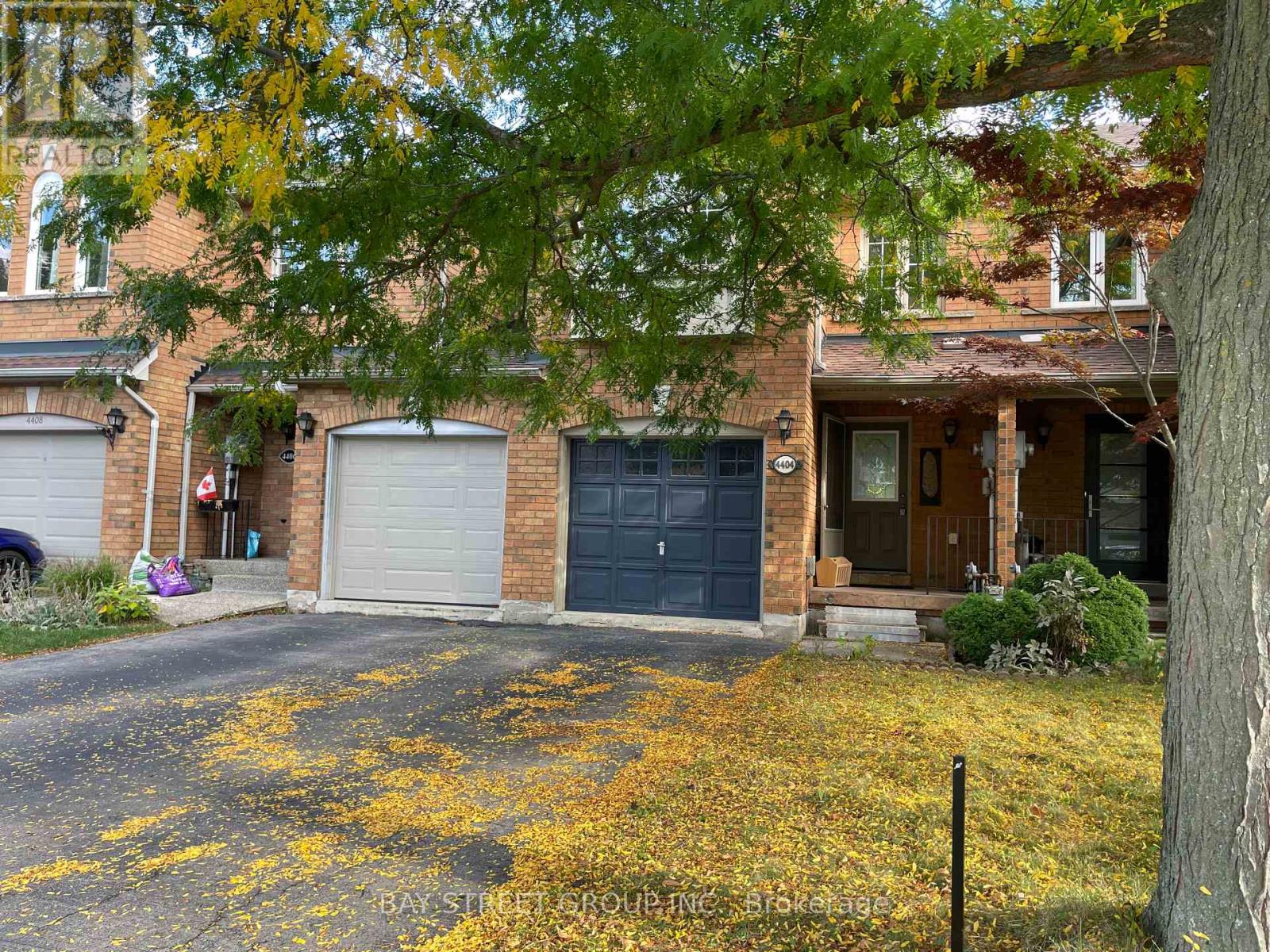 4404 Vallence Dr, Burlington, ON L7L 6J7