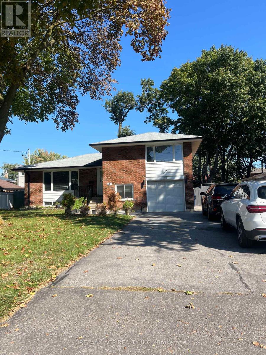 1771 Pharmacy Ave, Toronto, ON M1T 1H4