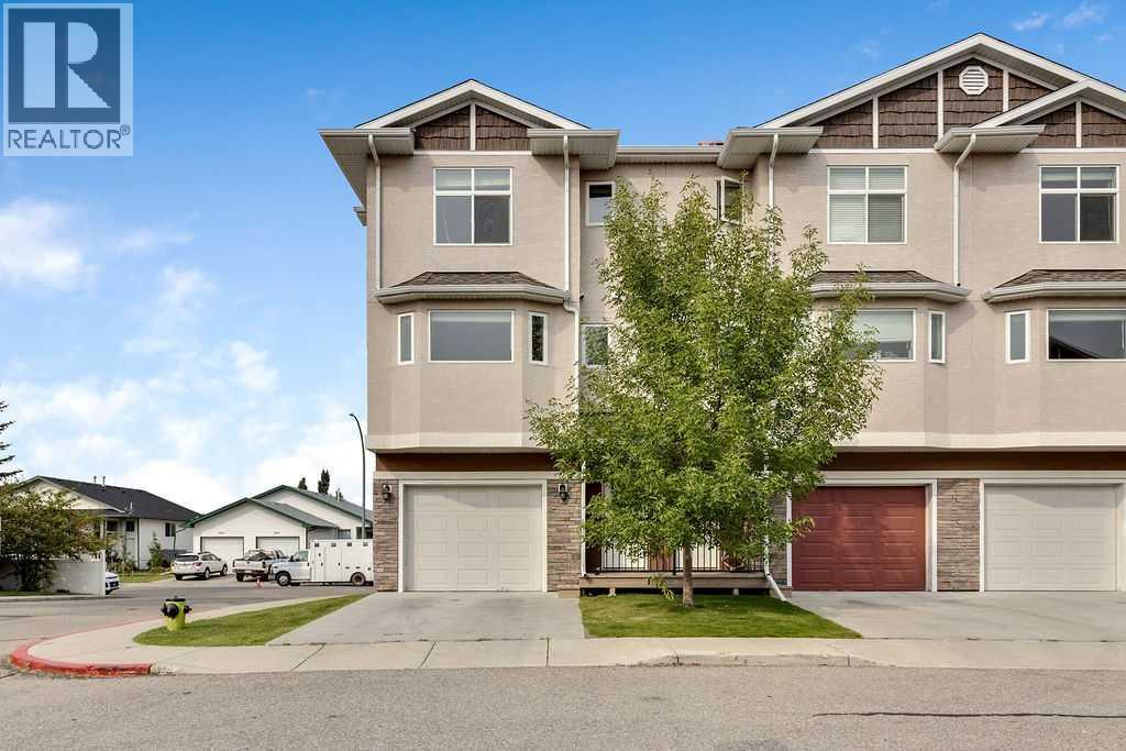 135 Strathcona Cir, Strathmore, AB T1P 0B1