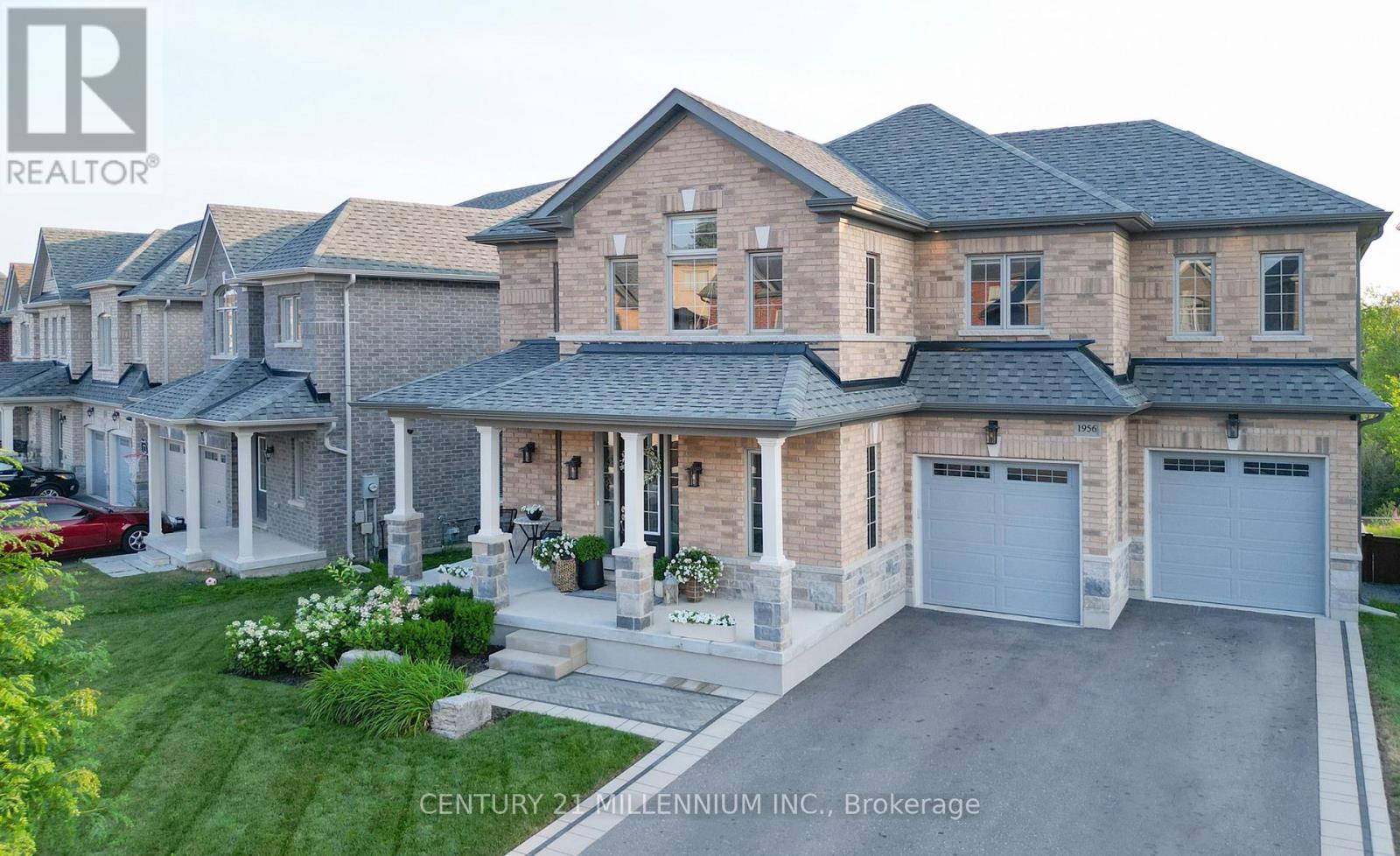 1956 Don White Ct, Oshawa, ON L1K 1A1