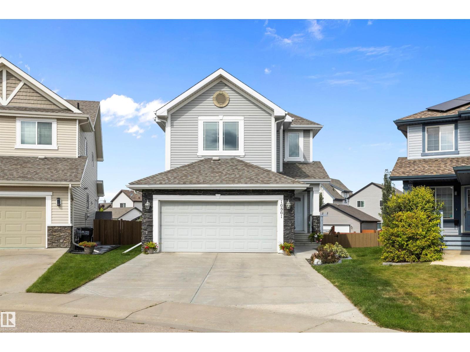 58 St Nw Unit 16861 #a, Edmonton, AB T5Y 0N1