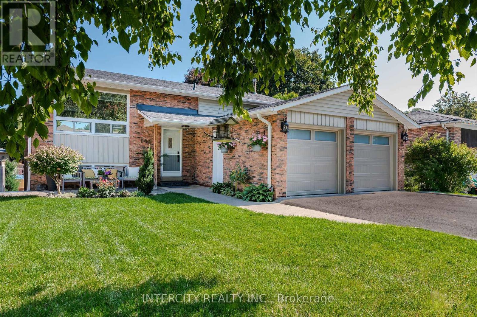 146 Connaught Cres, Caledon Bolton West, ON L7E 2S4