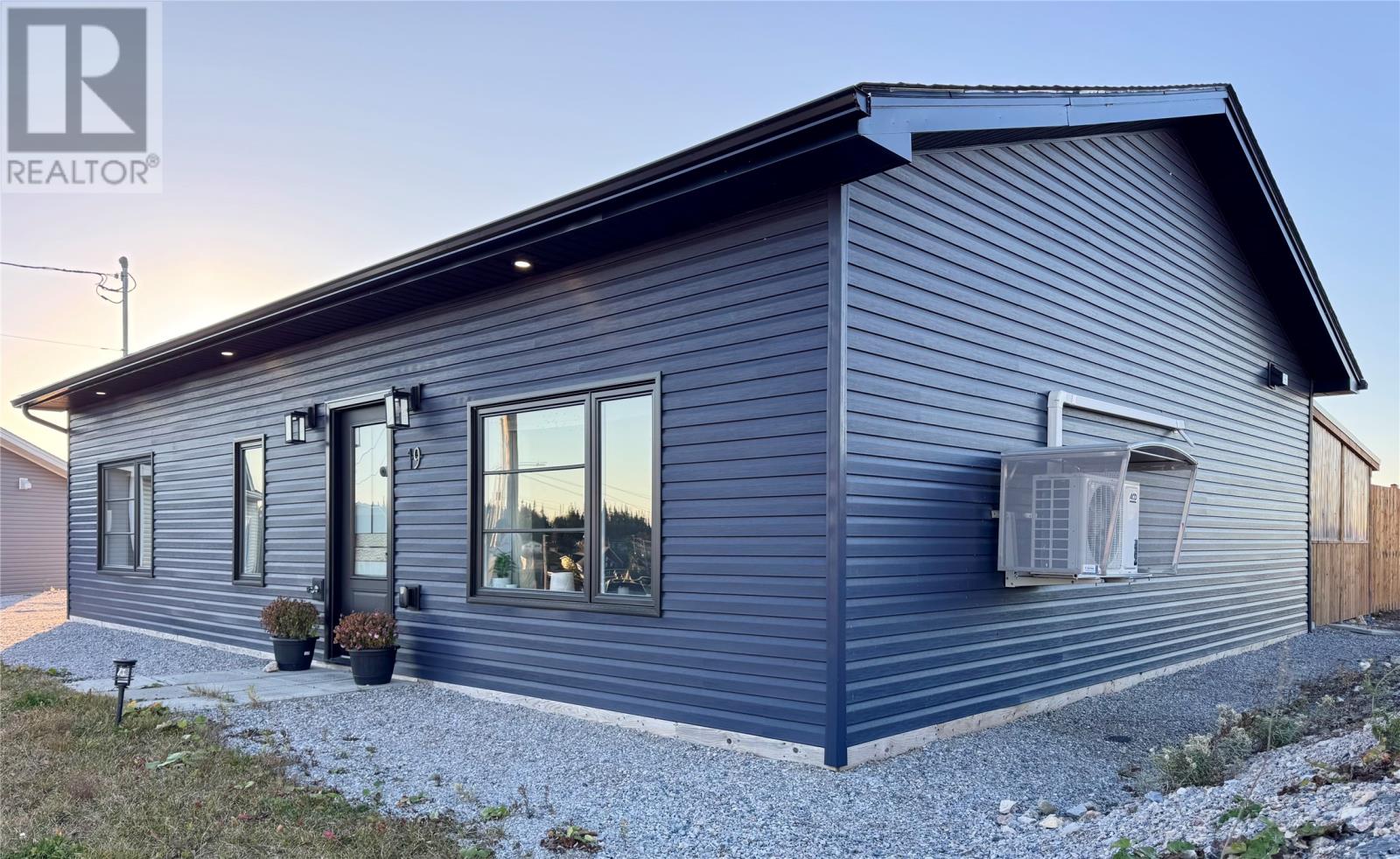 19 Samuel Cres, Massey Drive, NL A2H 0H5