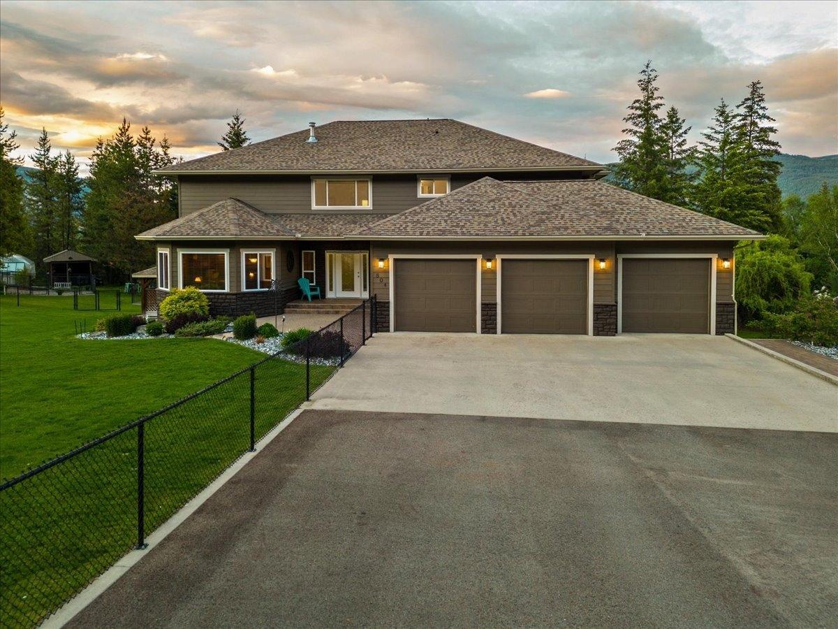 Castlegar, BC homes for sale & real estate listings Houseful