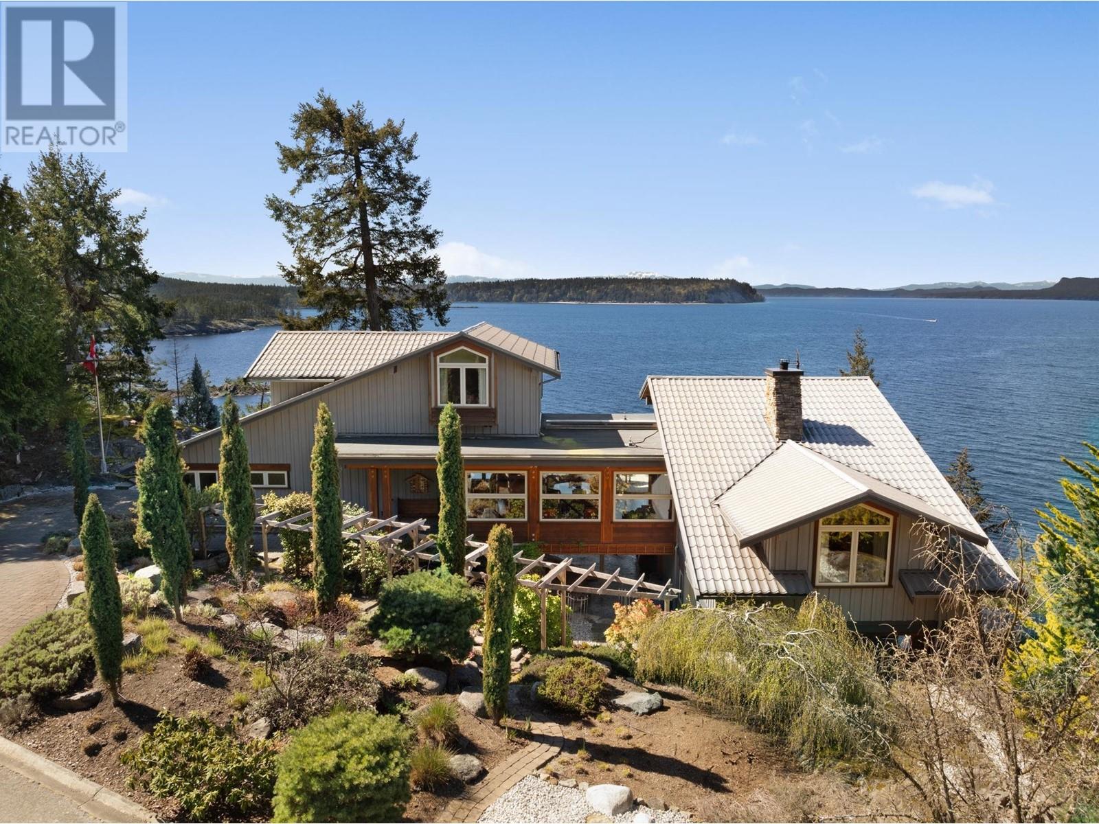 9987 Welcome Wynd, Halfmoon Bay, BC V7Z 1G5