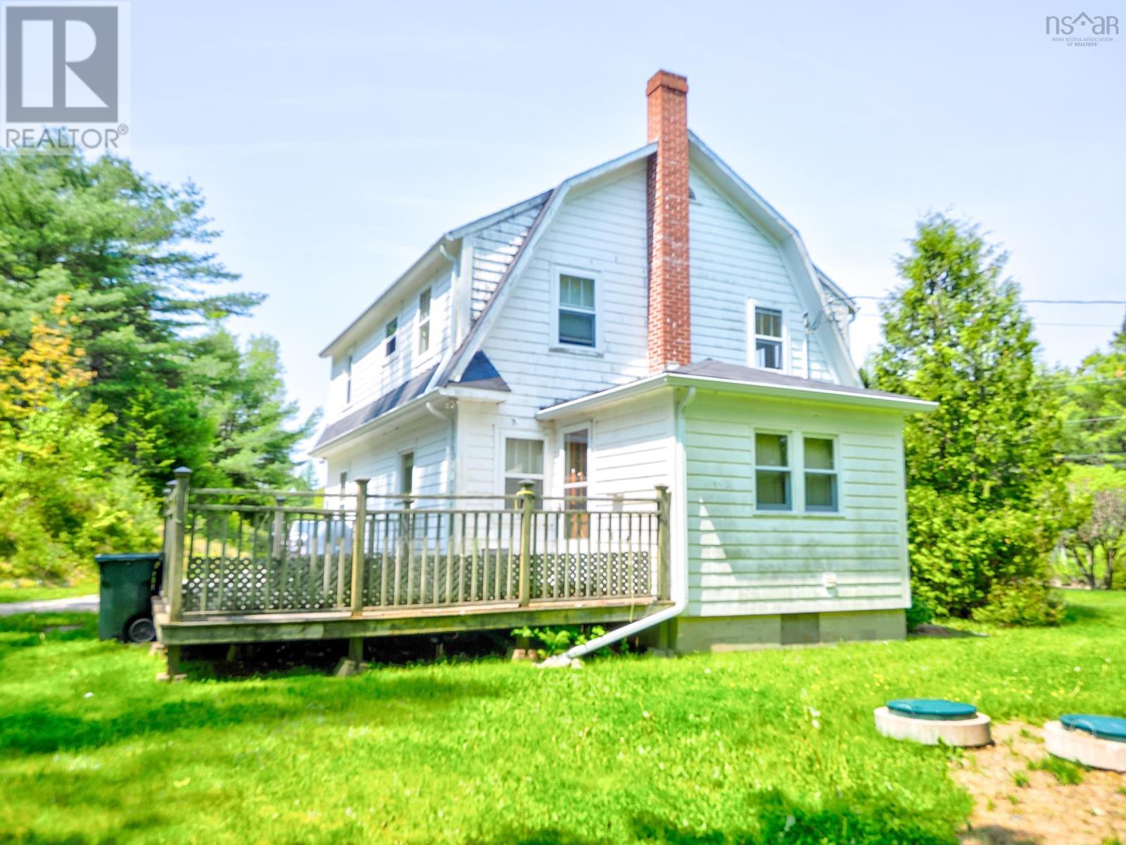 3577 Highway 3, East Chester, NS B0J 1J0