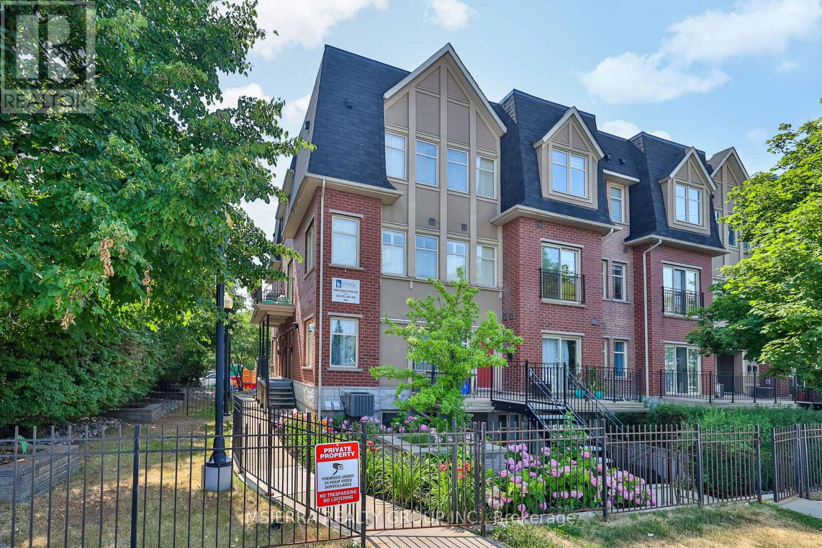 254 1496 Victoria Park Ave, Toronto, ON M4A 2M6