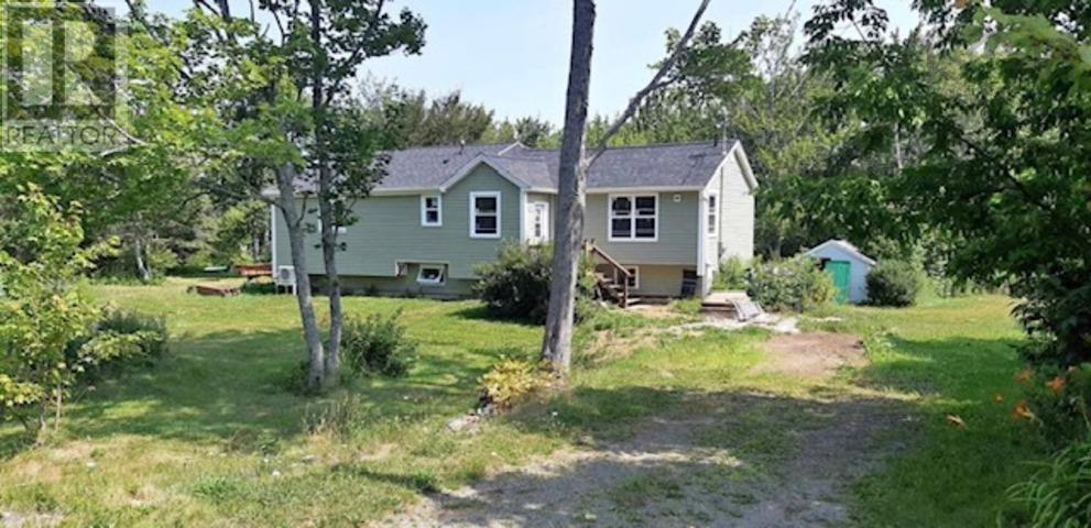 952 W Halls Harbour Rd, Halls Harbour, NS B0P 1J0