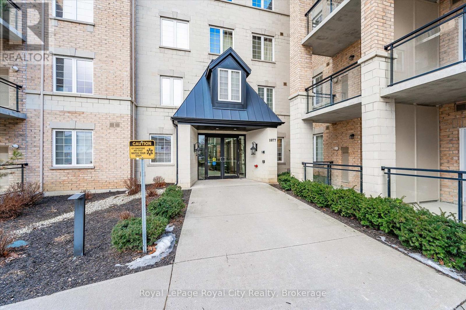 123 1077 Gordon St, Guelph, ON N1G 0E3