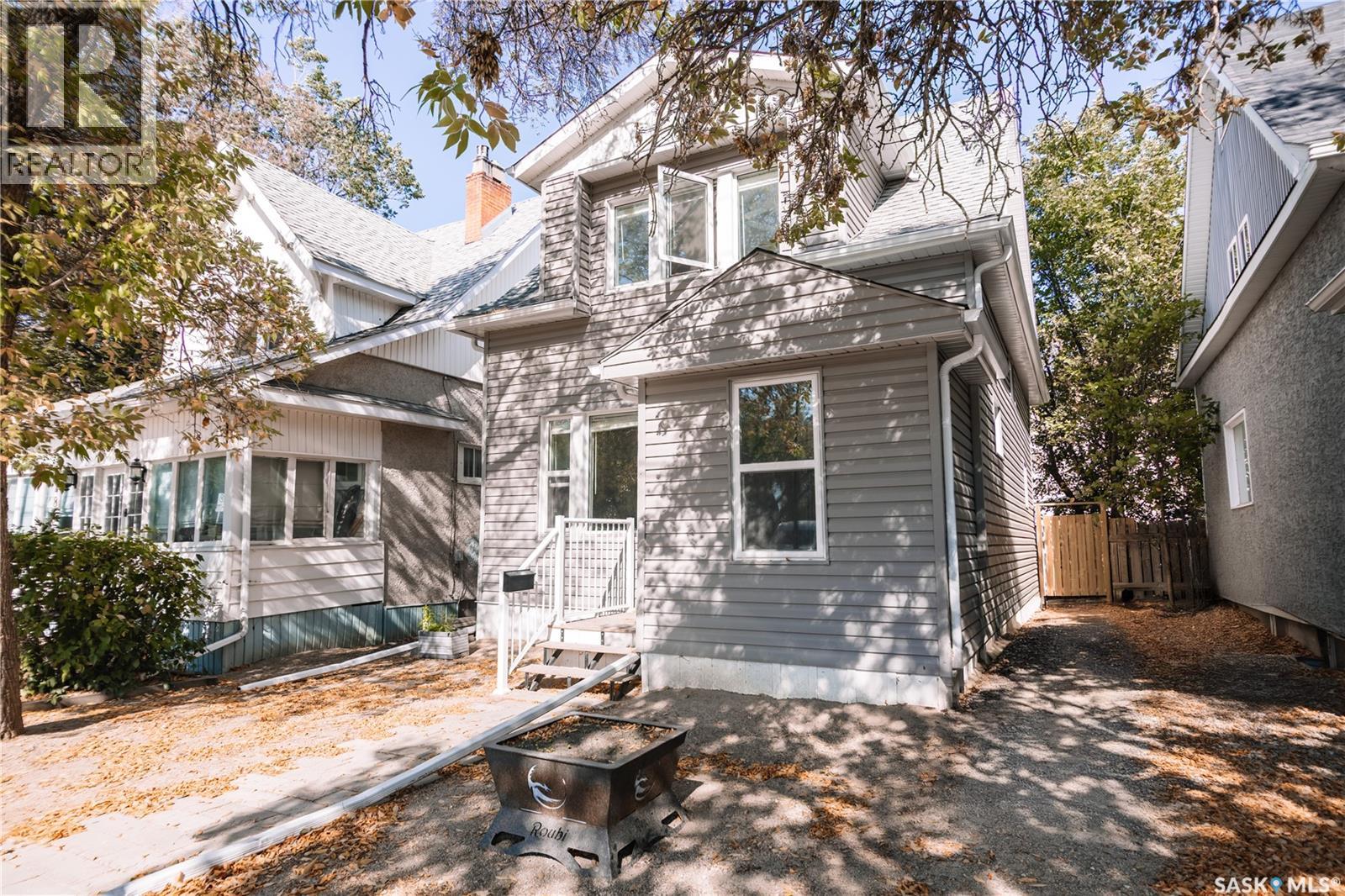 2832 12 Avenue, Regina, SK S4T 1J4