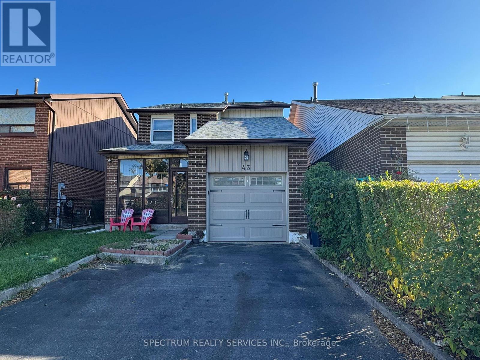 43 Mammoth Hall Trl, Toronto Malvern, ON M1B 1P5