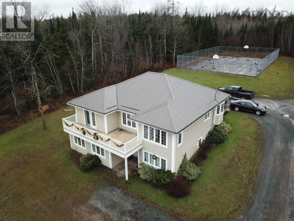 209 Mill Village Rd, Shubenacadie, NS B0N 2H0