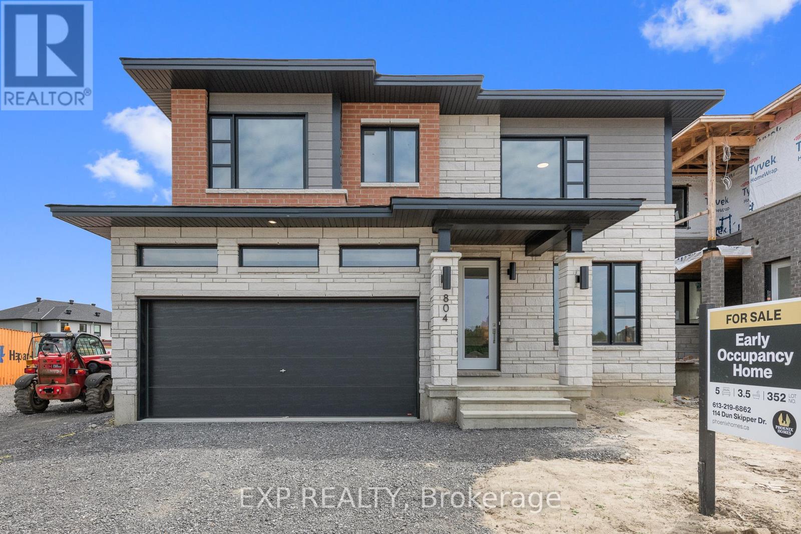 804 Ninaatik Pl, Ottawa, ON K1X 0J7